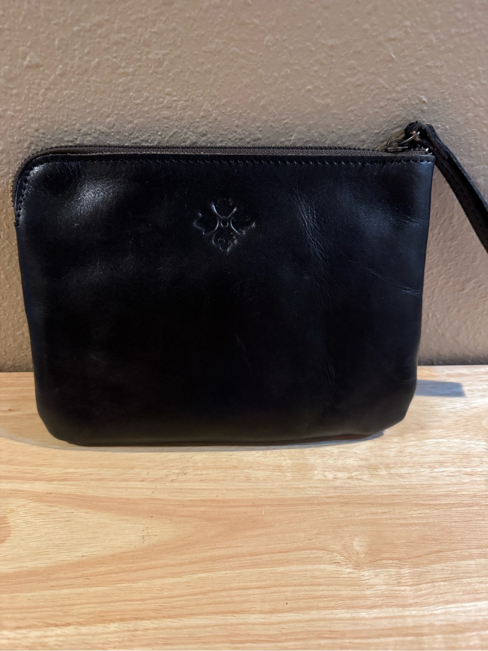 Patricia Nash Leather Clutch - Picture 2 of 7
